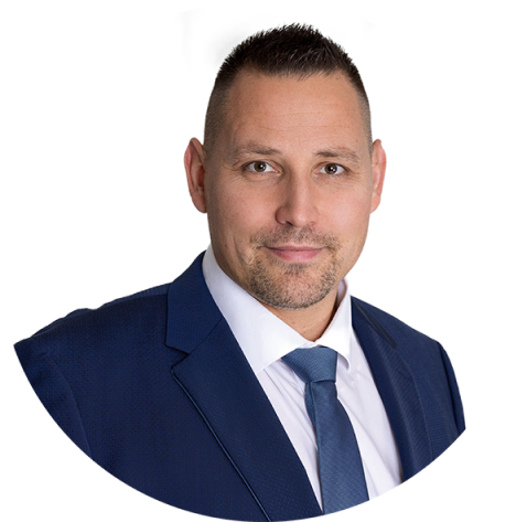 Porträt von Csaba Andrus, Apotheker und General Manager von MEDITOP Switzerland